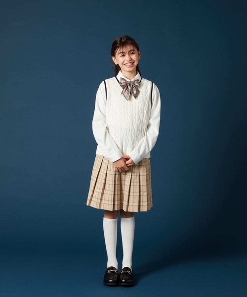 a.v.v（アーヴェヴェ）の「[140-160]【卒服】チェックプリーツスカート（スカート・キッズ・ベージュ/ネイビー・140/150/160）」の21枚目の写真