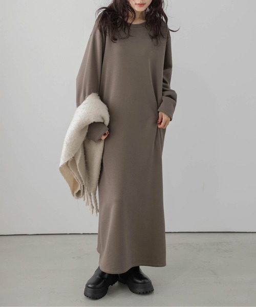 La-gemme（ラジェム）の「裏起毛スウェットロングワンピース（ワンピース・レディース・ブラック/グレー/モカ/オートミール・フリー）」の13枚目の写真