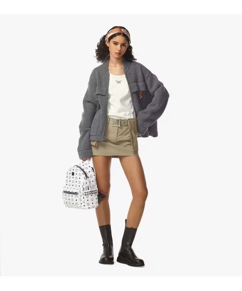 MCM(エムシーエム)の「STARK VI バックパック スモール(バックパック/リュック・レディース・ピンク/ベージュ/ホワイト・ONE SIZE)」の4枚目の写真