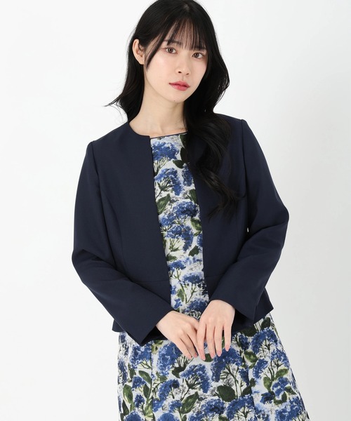 セレモニー・オフィスシーンにおすすめなアイテム ペプラムジャケット