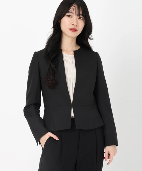 STRAWBERRY-FIELDS（ストロベリーフィールズ）の「セレモニー・オフィスシーンにおすすめなアイテム　ペプラムジャケット（ノーカラージャケット・レディース・ベージュ/ブラック/ネイビー・2/3）」の18枚目の写真
