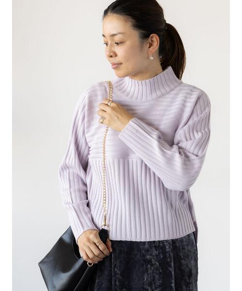 Lugnoncure（ルノンキュール）の「リブ切替ボトルネックニット（ニット/セーター・レディース・オフホワイト/ブラック/ラベンダー/グリーン/ピンク・F）」の5枚目の写真