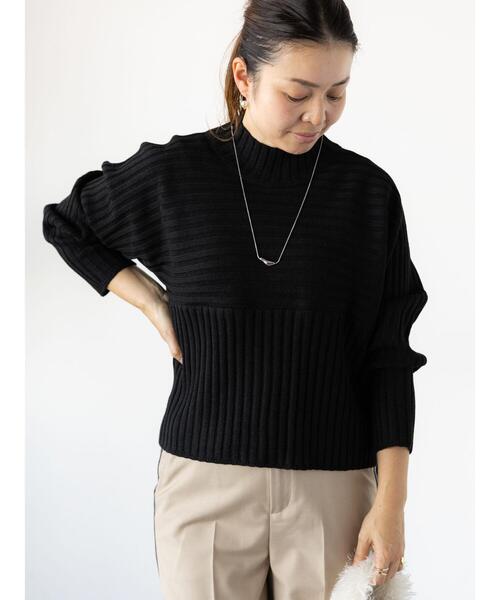 Lugnoncure（ルノンキュール）の「リブ切替ボトルネックニット（ニット/セーター・レディース・オフホワイト/ブラック/ラベンダー/グリーン/ピンク・F）」の3枚目の写真