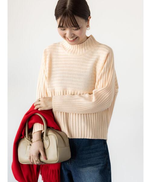 Lugnoncure（ルノンキュール）の「リブ切替ボトルネックニット（ニット/セーター・レディース・オフホワイト/ブラック/ラベンダー/グリーン/ピンク・F）」の6枚目の写真