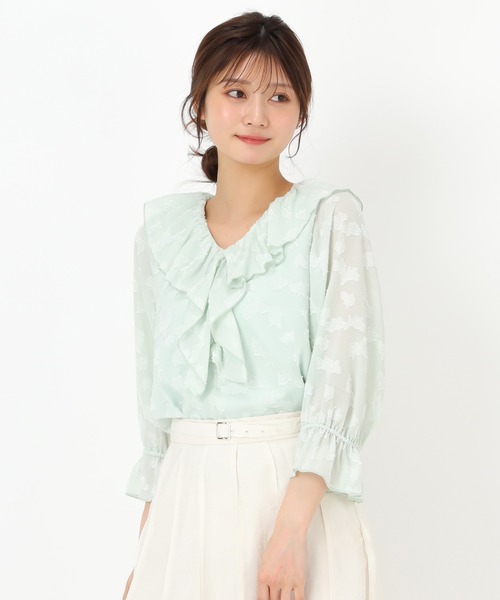 MISCH MASCH(ミッシュマッシュ)の「ラメジャガードフリルブラウス(シャツ/ブラウス・レディース・ブルー/グリーン/ホワイト・フリ-)」の9枚目の写真