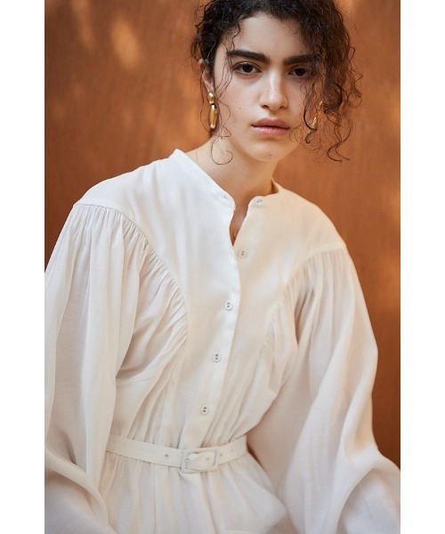Estella.K(エステラケー)の「Jasmine Dress ディフォメーションドルマンスリーブドレス(ワンピース・レディース・ライトブルー/ネイビー/ホワイト・FREE)」の19枚目の写真
