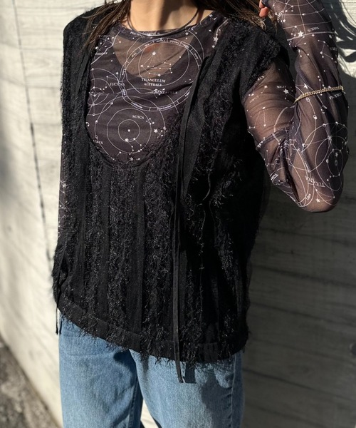 mi via loca（ミヴィアロカ）の「【2way！】　Vネック/深Uネック フリンジシャギーレース ベスト（ベスト・レディース・ブラック/アイボリー・FREE）」の13枚目の写真