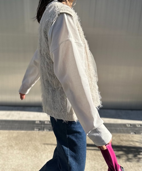 mi via loca（ミヴィアロカ）の「【2way！】　Vネック/深Uネック フリンジシャギーレース ベスト（ベスト・レディース・ブラック/アイボリー・FREE）」の9枚目の写真