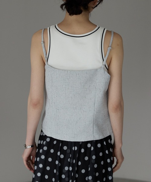 each（イーチ）の「【セットアップ可能】リネンライクフロントボタンキャミビスチェ（キャミソール・レディース・グレー/アイボリー・FREE）」の4枚目の写真