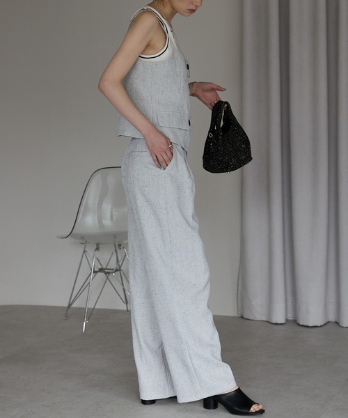 each（イーチ）の「【セットアップ可能】リネンライクフロントボタンキャミビスチェ（キャミソール・レディース・グレー/アイボリー・FREE）」の14枚目の写真