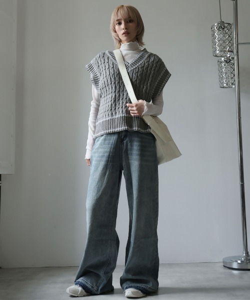 Ulysses（ユリシス）の「ステッチケーブルニットベスト（ベスト・レディース・ネイビー/グレー・F）」の17枚目の写真