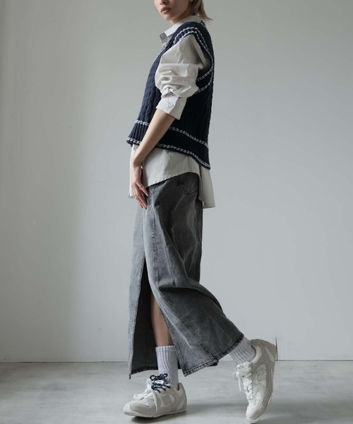 Ulysses（ユリシス）の「ステッチケーブルニットベスト（ベスト・レディース・ネイビー/グレー・F）」の5枚目の写真