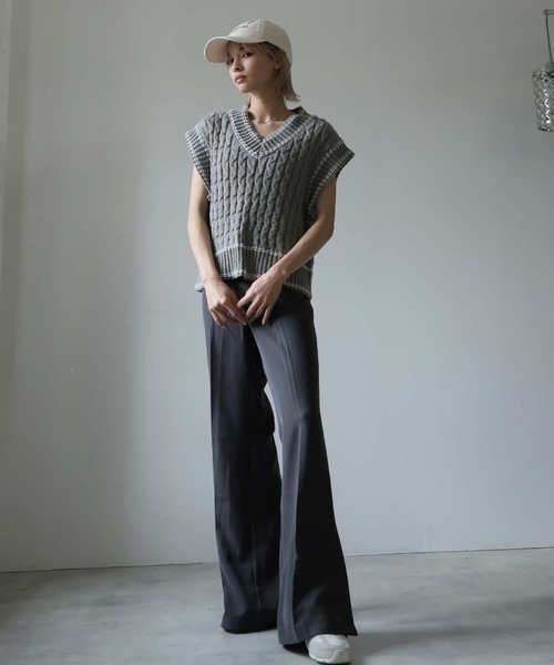 Ulysses（ユリシス）の「ステッチケーブルニットベスト（ベスト・レディース・ネイビー/グレー・F）」の22枚目の写真