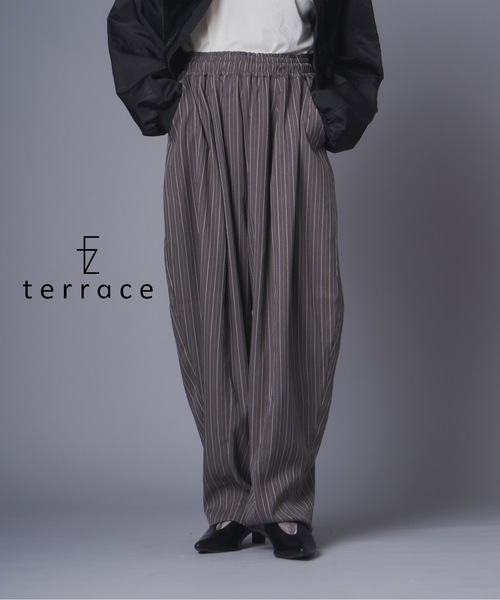 terrace(テラス)の「ヘリンボーンストライプカーブパンツ(その他パンツ・レディース・ベージュ/チャコールグレー/ブラック/ダークグレー・MEDIUM)」の4枚目の写真