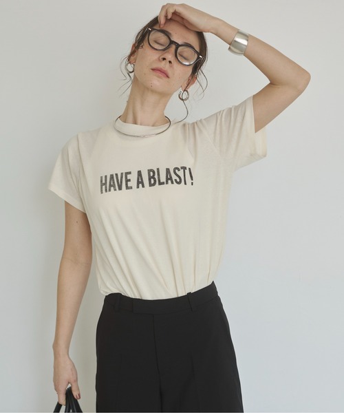 ANGIE(アンジー)の「スラブ天竺 ロゴ プリント Tシャツ(半袖)(Tシャツ/カットソー・レディース・ライトベージュ/チャコールグレー/オフホワイト/ライトピンク・FREE)」の21枚目の写真