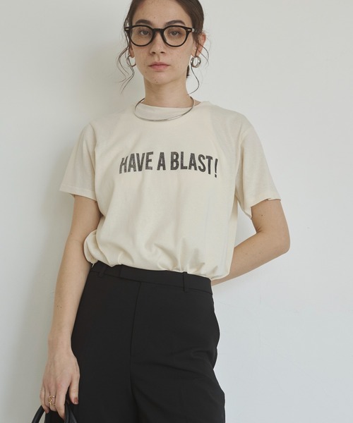 ANGIE(アンジー)の「スラブ天竺 ロゴ プリント Tシャツ(半袖)(Tシャツ/カットソー・レディース・ライトベージュ/チャコールグレー/オフホワイト/ライトピンク・FREE)」の22枚目の写真