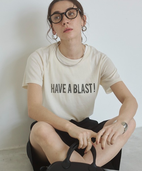 ANGIE(アンジー)の「スラブ天竺 ロゴ プリント Tシャツ(半袖)(Tシャツ/カットソー・レディース・ライトベージュ/チャコールグレー/オフホワイト/ライトピンク・FREE)」の22枚目の写真