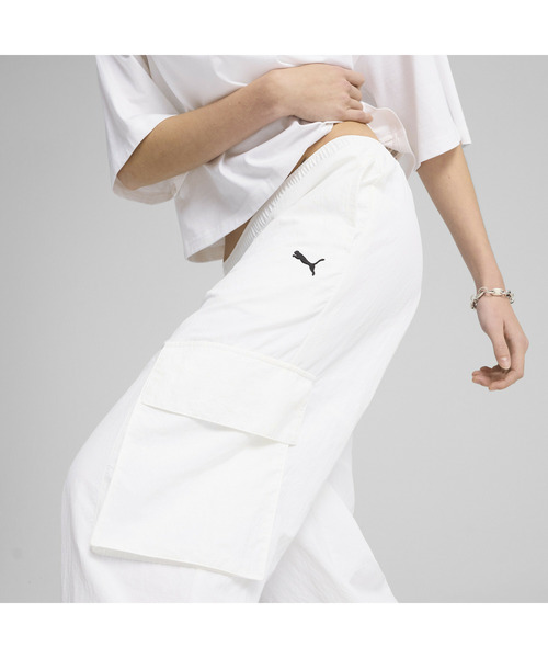 PUMA(プーマ)の「PUMA プーマ ウィメンズ ワードローブ ESS リラックス ウーブン カーゴ パンツ(その他パンツ・レディース・ホワイト/ブラック・X-LARGE/SMALL/LARGE/MEDIUM)」の8枚目の写真