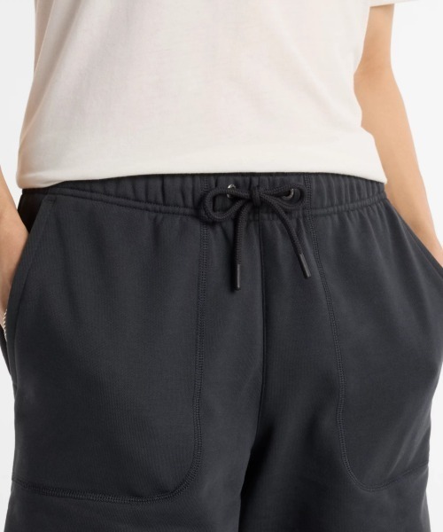 Kinetics(キネティクス)の「"New Balance Shohei Signature Fleece 9"" Short(ニューバランス 大谷翔平シグネチャー フリース9インチショーツ)"(スウェットパンツ・メンズ・ベージュ系・SMALL)」の4枚目の写真