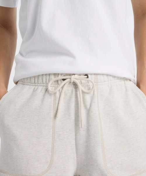 Kinetics(キネティクス)の「"New Balance Shohei Signature Fleece 9"" Short(ニューバランス 大谷翔平シグネチャー フリース9インチショーツ)"(スウェットパンツ・メンズ・ベージュ系・SMALL)」の12枚目の写真