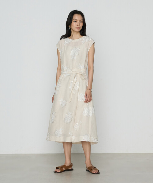 K.T KIYOKO TAKASE(キヨコタカセ)の「フラワージャカード ドレス(ワンピース・レディース・ベージュ・9号/7号)」の8枚目の写真
