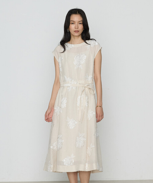 K.T KIYOKO TAKASE(キヨコタカセ)の「フラワージャカード ドレス(ワンピース・レディース・ベージュ・9号/7号)」の5枚目の写真