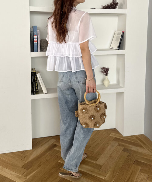 DISCOAT(ディスコート)の「フラワーモチーフ雑材バッグ(かごバッグ・レディース・ベージュ/アイボリー・FREE)」の7枚目の写真