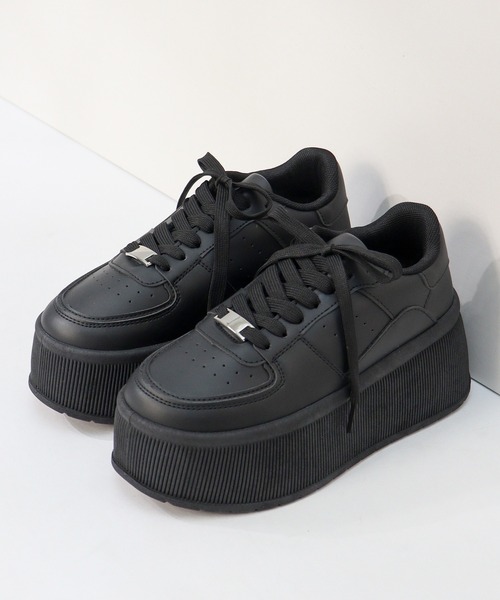 LOVEHUNTER(ラブハンター)の「軽量厚底 ボリュームソールコートスニーカー(スニーカー・レディース・ホワイト/ブラック×ホワイト/キャメル/ベージュ/ブラック/ブラック×ブラック/グレー/シルバー・36/37/38/39/40/41/42/43/44/35)」の5枚目の写真