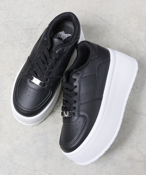 LOVEHUNTER(ラブハンター)の「軽量厚底 ボリュームソールコートスニーカー(スニーカー・レディース・ホワイト/ブラック×ホワイト/キャメル/ベージュ/ブラック/ブラック×ブラック/グレー/シルバー・36/37/38/39/40/41/42/43/44/35)」の3枚目の写真