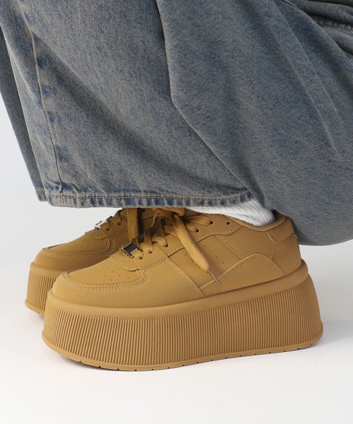 LOVEHUNTER(ラブハンター)の「軽量厚底 ボリュームソールコートスニーカー(スニーカー・レディース・ホワイト/ブラック×ホワイト/キャメル/ベージュ/ブラック/ブラック×ブラック/グレー/シルバー・36/37/38/39/40/41/42/43/44/35)」の10枚目の写真