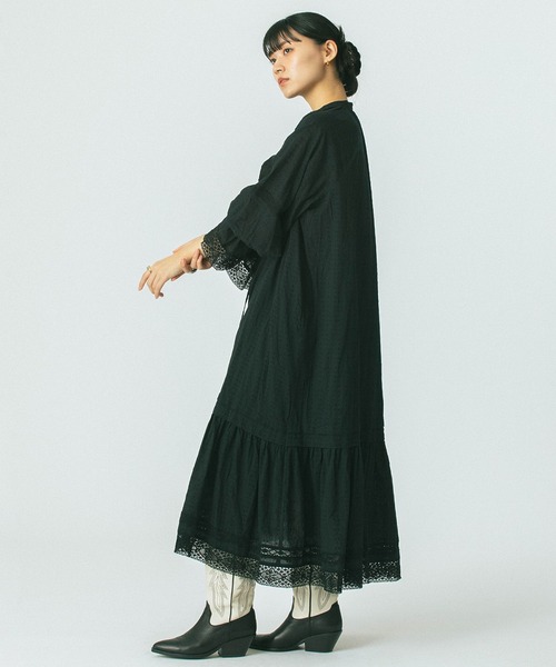 ROSE BUD(ローズバッド)の「(mag.by c)COTTON DOBBY STRIPE LONG DRESS(ワンピース・レディース・ホワイト/ブラック・ONE SIZE)」の9枚目の写真