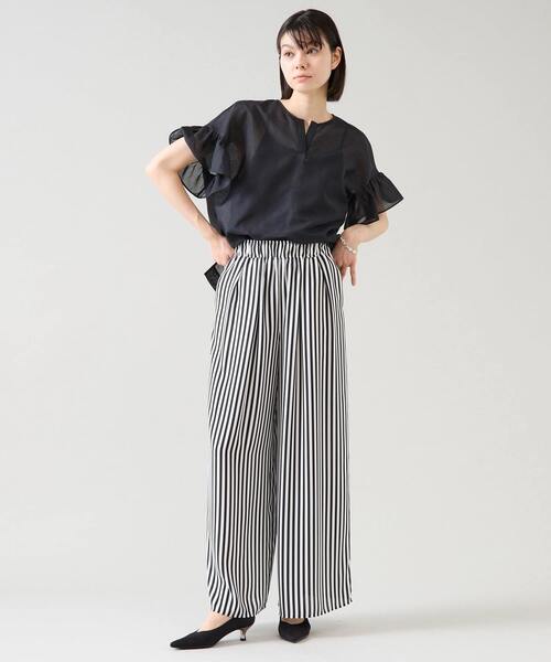 Tiara（ティアラ）の「ストライププリントタックワイドパンツ（その他パンツ・レディース・ホワイト/ベージュ・FREE）」の4枚目の写真