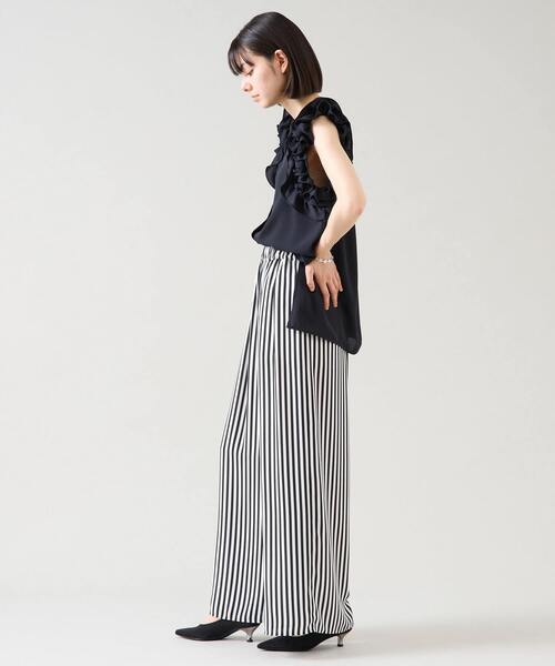 Tiara（ティアラ）の「ストライププリントタックワイドパンツ（その他パンツ・レディース・ホワイト/ベージュ・FREE）」の7枚目の写真