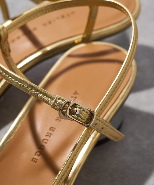 La boutique BonBon（ラブティックボンボン）の「メタリックヒールサンダル（サンダル・レディース・ブラック/ゴールド・23cm/23.5cm/24cm/24.5cm）」の14枚目の写真