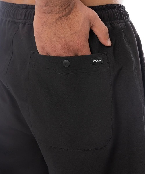 RVCA(ルーカ)の「【RVCA/ルーカ】25SS OPPOSITE WS/ドローコード付きワンポイントロゴナイロンバギーショーツ(その他パンツ・メンズ・ブラック・MEDIUM/SMALL)」の4枚目の写真