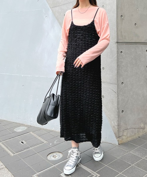 Futier land(フューティアランド)の「チビフリルキャミワンピース(ワンピース・レディース・ブラック/ホワイト・LARGE/MEDIUM)」の3枚目の写真