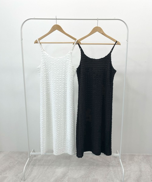 Futier land(フューティアランド)の「チビフリルキャミワンピース(ワンピース・レディース・ブラック/ホワイト・LARGE/MEDIUM)」の16枚目の写真