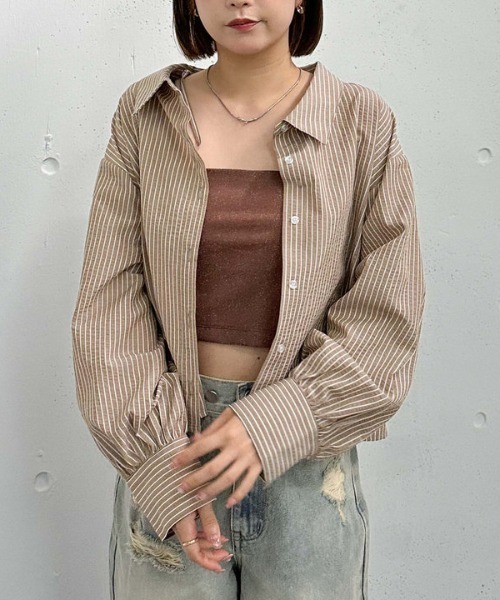 archives(アルシーヴ)の「2wayオフショルストライプシャツ(シャツ/ブラウス・レディース・ブルー/サックスブルー/ベージュ・MEDIUM)」の2枚目の写真