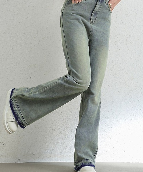 NuNuNa(ヌヌナ)の「【NuNuNa】ヴィンテージ加工カットオフダメージフレアデニムパンツ(デニムパンツ・レディース・ブラック/インディゴブルー/サックスブルー・XL/L/M/S)」の5枚目の写真