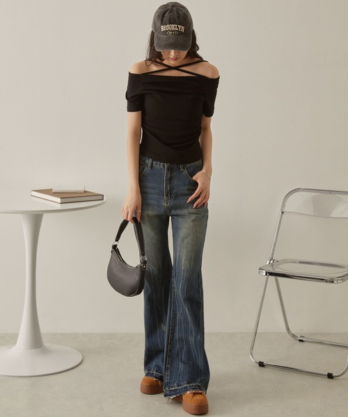 NuNuNa(ヌヌナ)の「【NuNuNa】ヴィンテージ加工カットオフダメージフレアデニムパンツ(デニムパンツ・レディース・ブラック/インディゴブルー/サックスブルー・XL/L/M/S)」の14枚目の写真