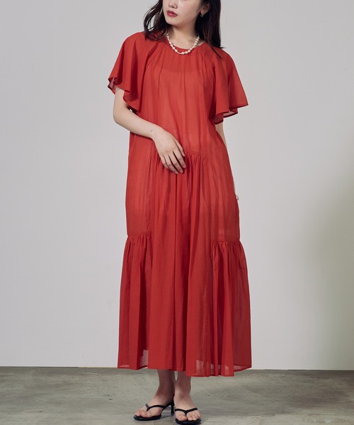 c/est(シーエ)の「c/est/シーエ SERINE ワンピース 秋物 秋服 2026年秋冬(ワンピース・レディース・ブラック/レッド・FREE)」の4枚目の写真