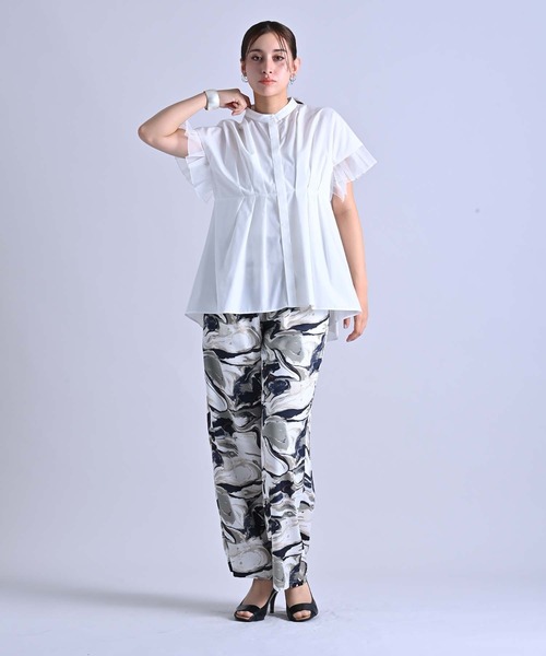 RAW FUDGE(ローファッジ)の「シアープリーツスリーブブラウス(シャツ/ブラウス・レディース・ベージュ/チャコールグレー/オフホワイト・M)」の8枚目の写真