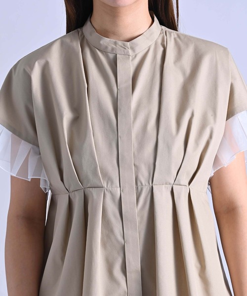 RAW FUDGE(ローファッジ)の「シアープリーツスリーブブラウス(シャツ/ブラウス・レディース・ベージュ/チャコールグレー/オフホワイト・M)」の20枚目の写真