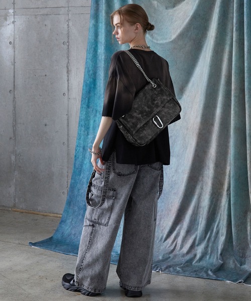 SERACE（セラス）の「【SERACE】Vintage design 2way chain shoulder bag / ヴィンテージデザイン2wayチェーンショルダーバッグ（ショルダーバッグ・メンズ・ブラック/グレー/ブラウン・FREE）」の4枚目の写真