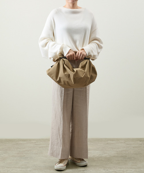 And A(アンドエー)の「ITTI イッチ / HERRIE FUROSHIKI ONE HANDLE BAG - S /RF-LC ヘリーナイロン風呂敷レザーワンハンドルバッグ / ITTI-BAG-151-RFLC(トートバッグ・メンズ・ブラック/ダークベージュ・FREE)」の6枚目の写真