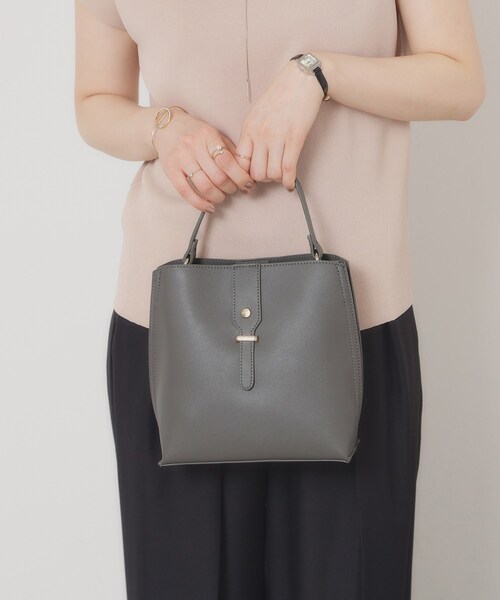 ITS'DEMO（イッツデモ）の「【2WAY】ベルト飾りミニショルダー（ショルダーバッグ・レディース・ダークグレー/ボルドー/ブラック/ブラウン系その他・00）」の3枚目の写真