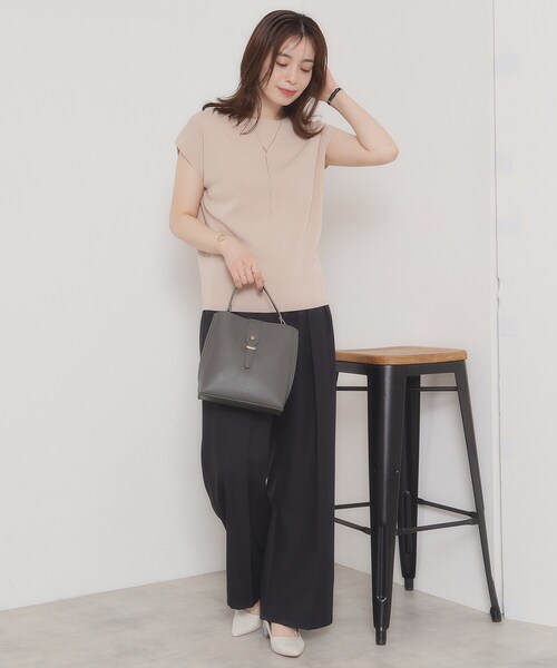 ITS'DEMO（イッツデモ）の「【2WAY】ベルト飾りミニショルダー（ショルダーバッグ・レディース・ダークグレー/ボルドー/ブラック/ブラウン系その他・00）」の6枚目の写真