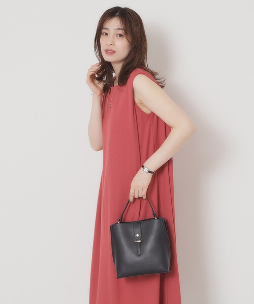 ITS'DEMO（イッツデモ）の「【2WAY】ベルト飾りミニショルダー（ショルダーバッグ・レディース・ダークグレー/ボルドー/ブラック/ブラウン系その他・00）」の7枚目の写真