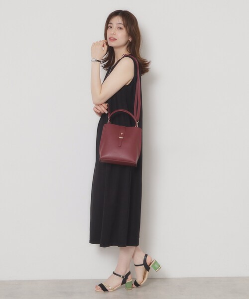 ITS'DEMO（イッツデモ）の「【2WAY】ベルト飾りミニショルダー（ショルダーバッグ・レディース・ダークグレー/ボルドー/ブラック/ブラウン系その他・00）」の12枚目の写真