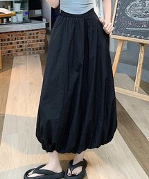軽やかな夏服。バルーンイージーケアスカート